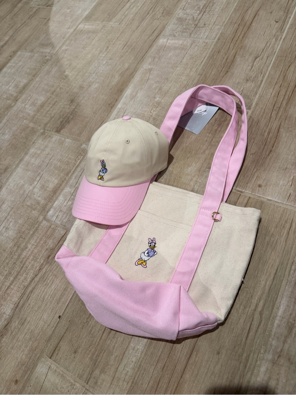 Disney Daisy Duck Pink & Cream Tote Bag and Cap Set